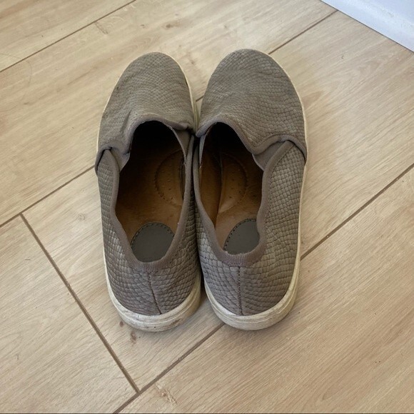 Sofft Sneakers Somers Taupe Brown Slip On Shoe Embossed Snake Print Faux Leather - Picture 2 of 4